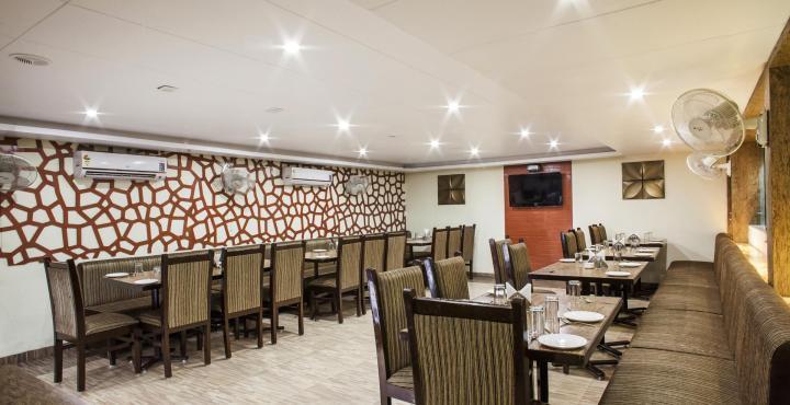 Oyo 2155 Hotel Wardhman Jabalpur Ngoại thất bức ảnh