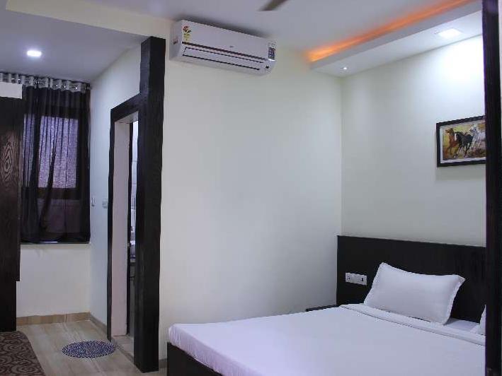 Oyo 2155 Hotel Wardhman Jabalpur Ngoại thất bức ảnh
