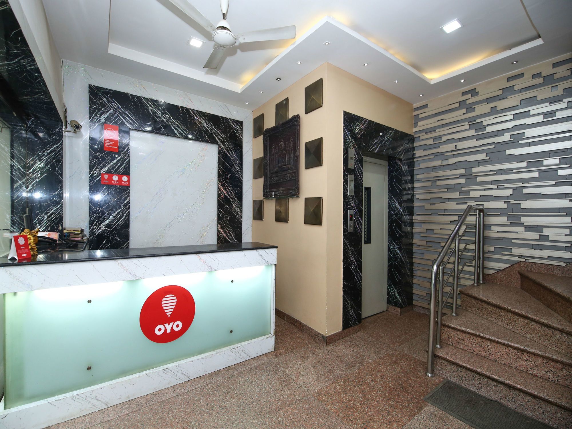 Oyo 2155 Hotel Wardhman Jabalpur Ngoại thất bức ảnh